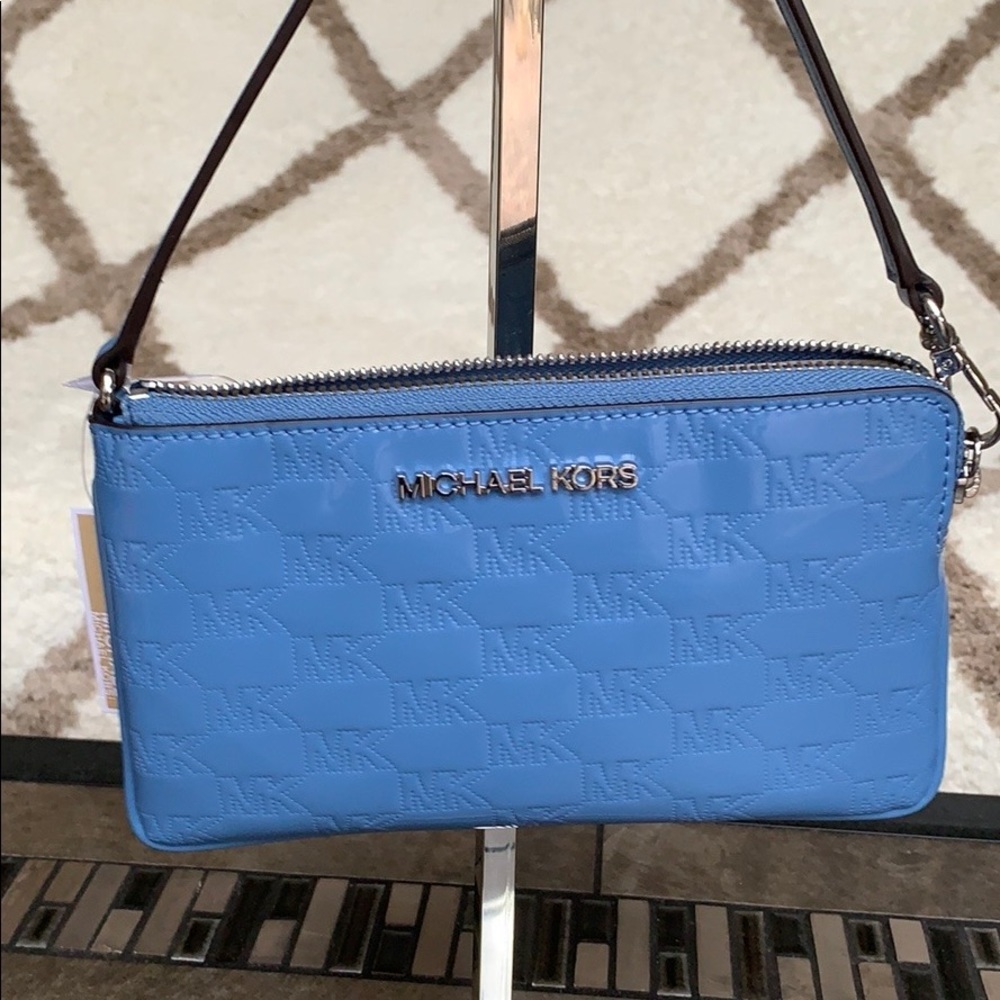 MICHAEL KORS JET SET ITEM LG GUSSET WRISTLET - Picture 2 of 16